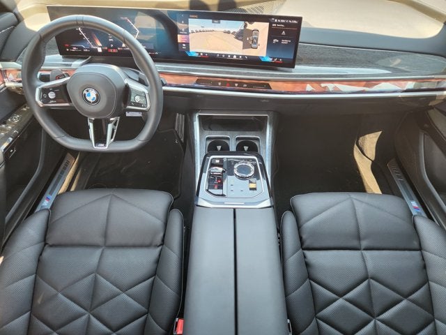 2025 BMW 7 Series 740i