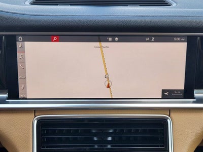 2018 Porsche Panamera 4