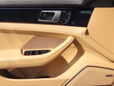 2018 Porsche Panamera 4