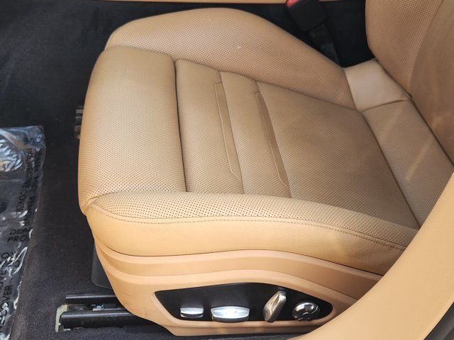 2018 Porsche Panamera 4