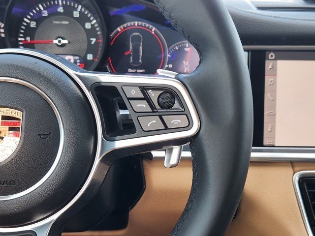 2018 Porsche Panamera 4
