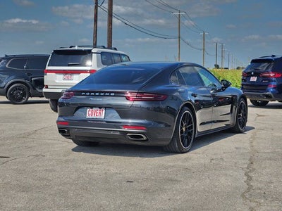 2018 Porsche Panamera 4