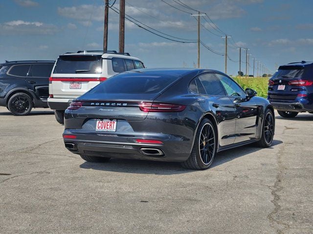 2018 Porsche Panamera 4