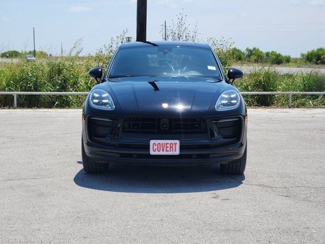 2023 Porsche Macan Base