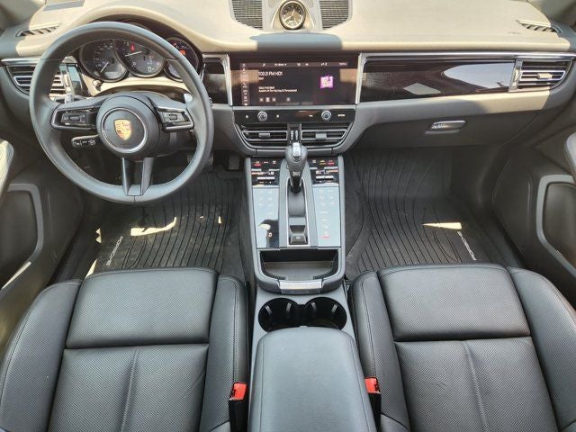 2023 Porsche Macan Base
