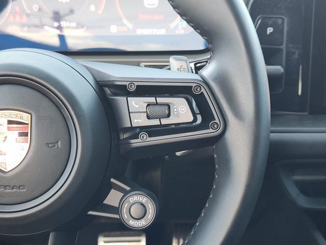 2025 Porsche Cayenne GTS