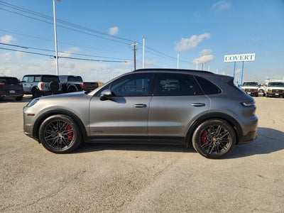 2025 Porsche Cayenne GTS
