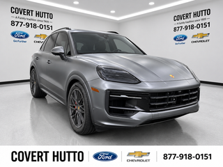 2025 Porsche Cayenne GTS