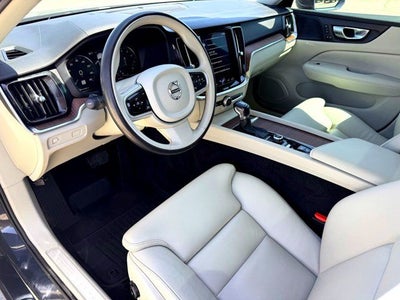 2020 Volvo V60 T5