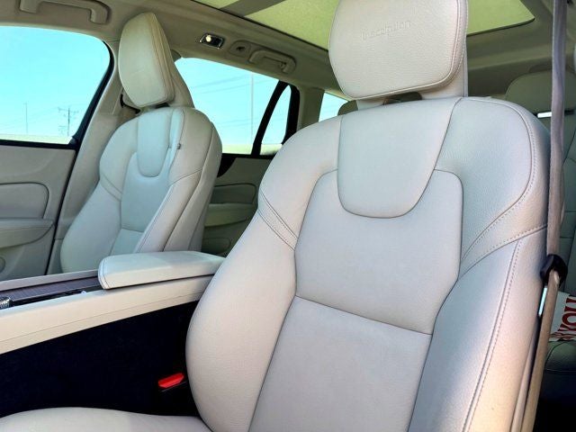 2020 Volvo V60 T5
