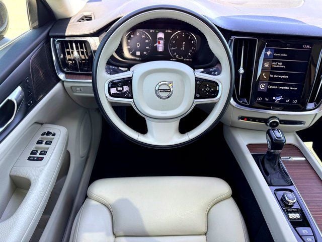 2020 Volvo V60 T5