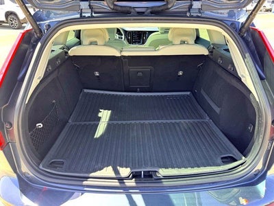 2020 Volvo V60 T5