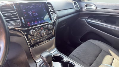 2019 Jeep Grand Cherokee Laredo