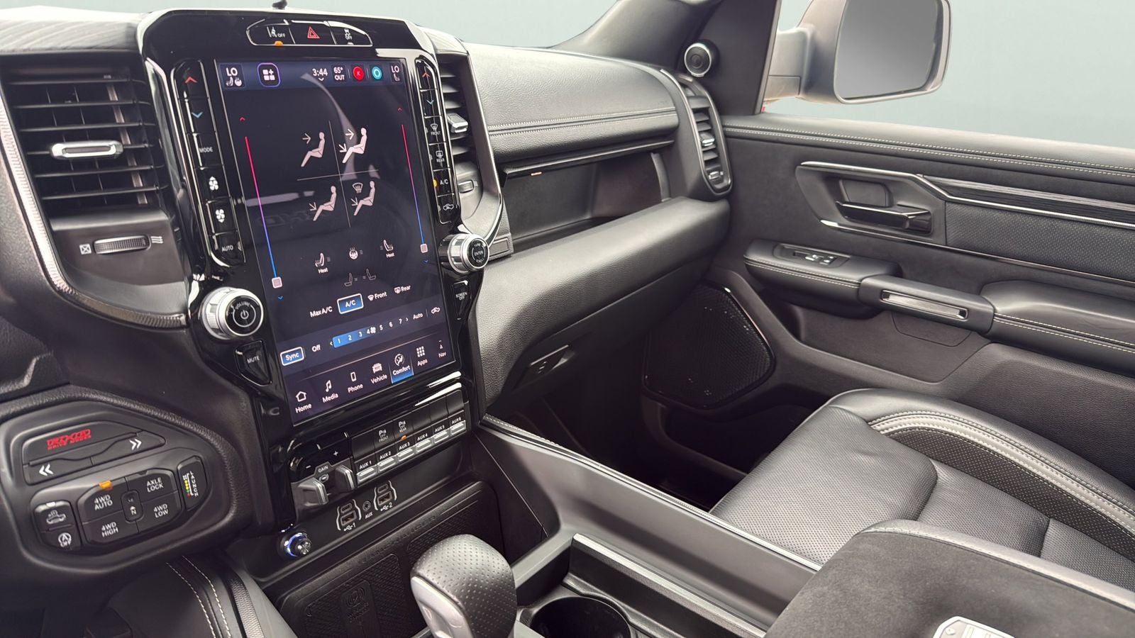 2025 RAM 1500 RHO