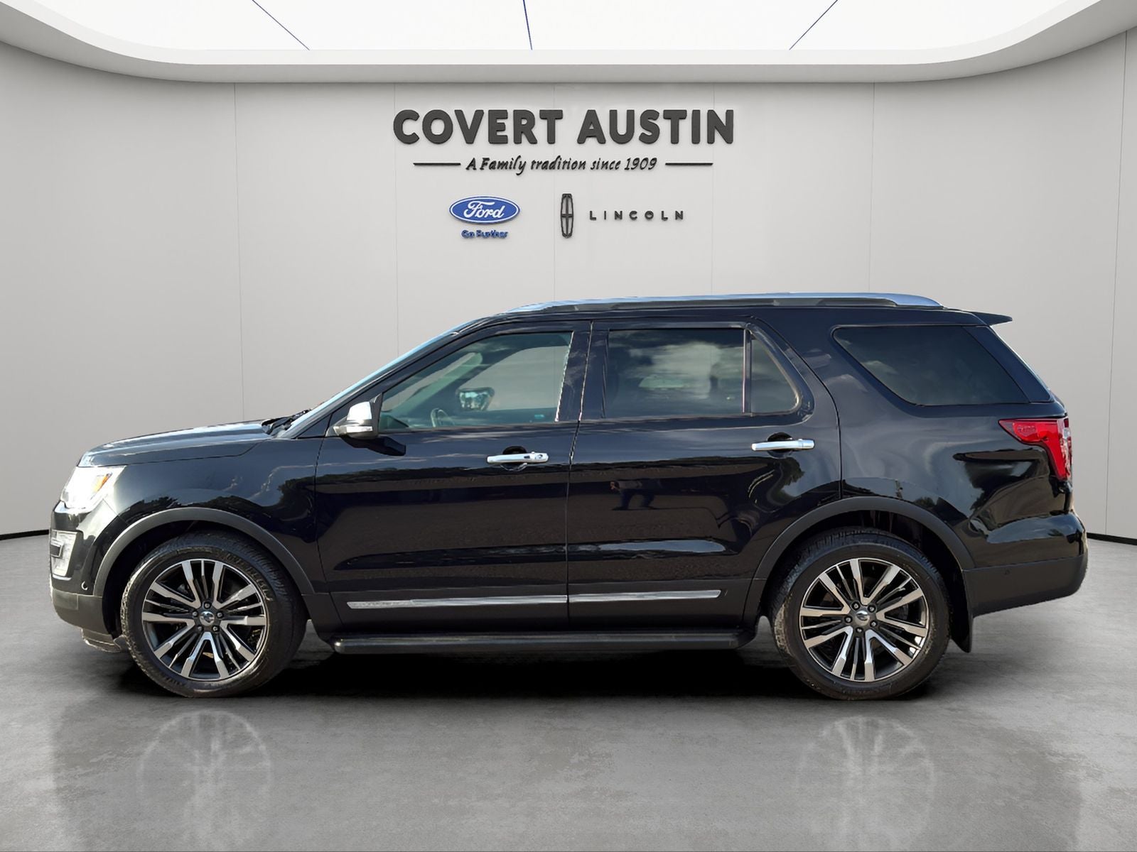 Used 2017 Ford Explorer Platinum with VIN 1FM5K8HT3HGD56860 for sale in Hutto, TX