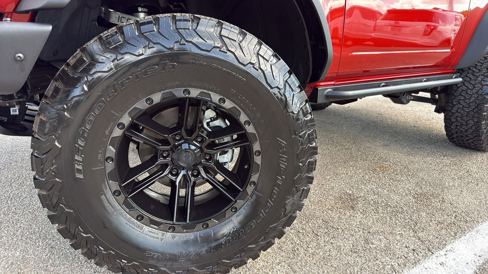 2023 Ford Bronco Base