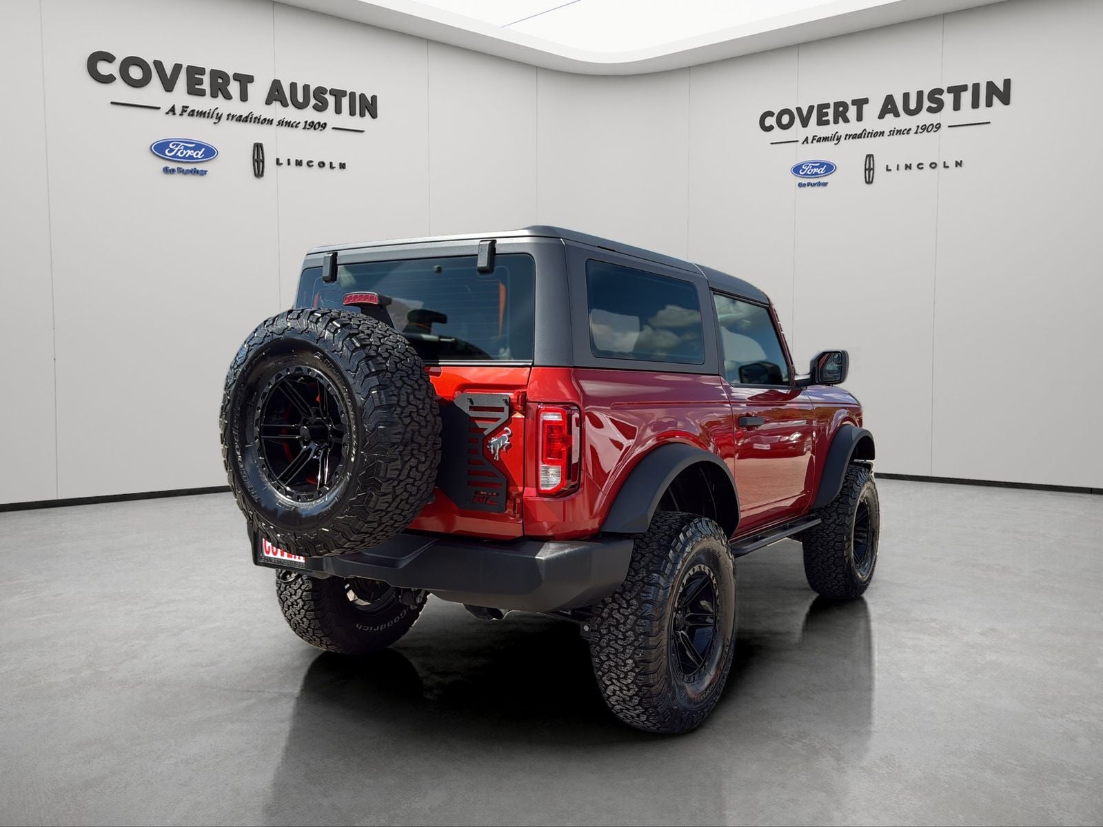 2023 Ford Bronco Base