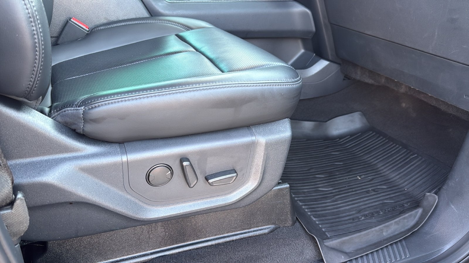 2023 Ford Expedition XLT