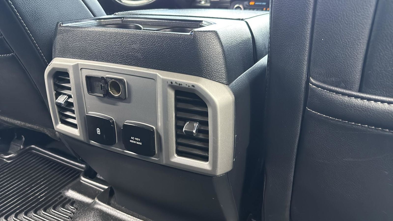 2022 Ford F-350SD Lariat