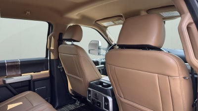 2022 Ford F-350SD Lariat