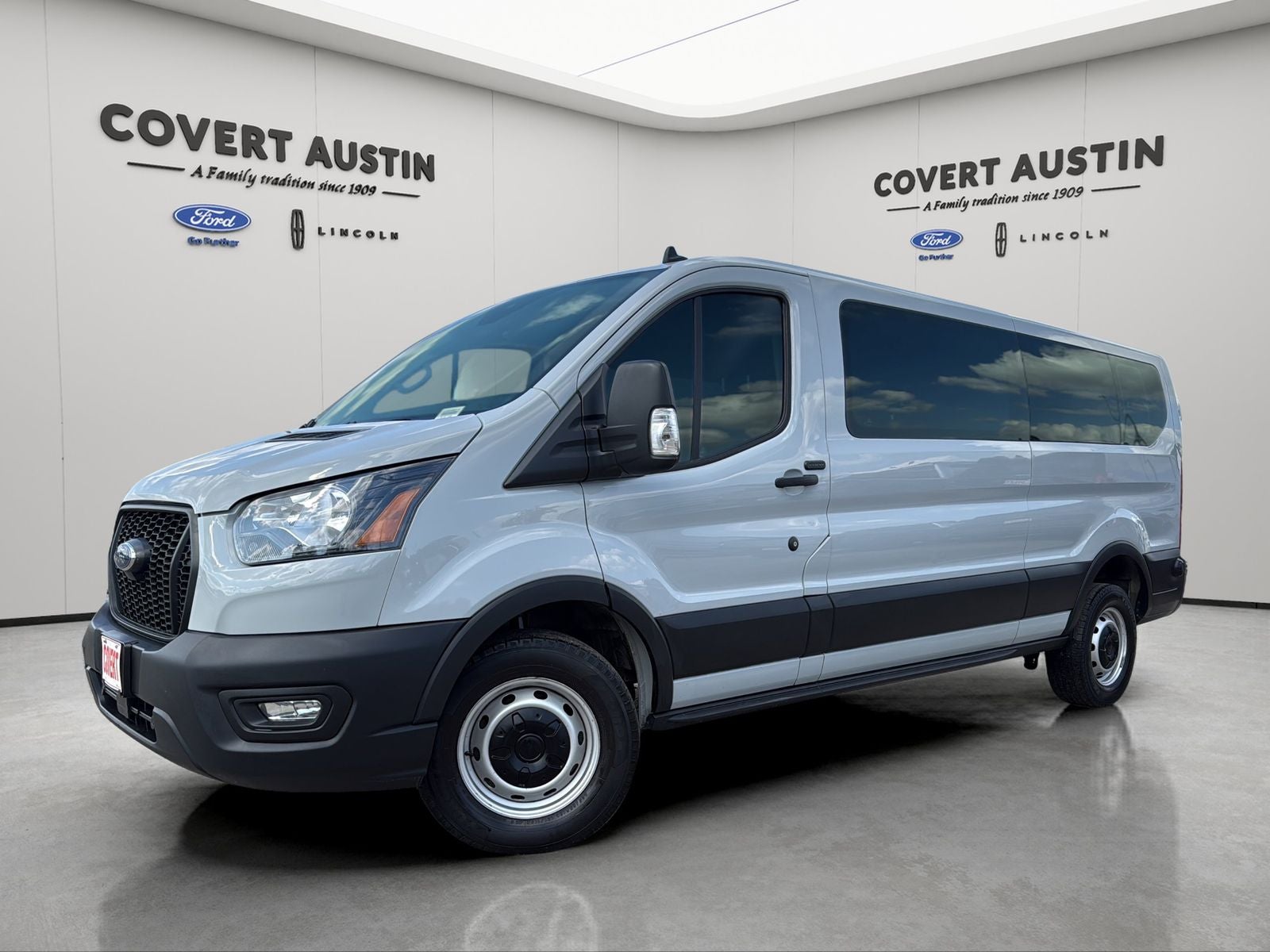 2023 Ford Transit's photo