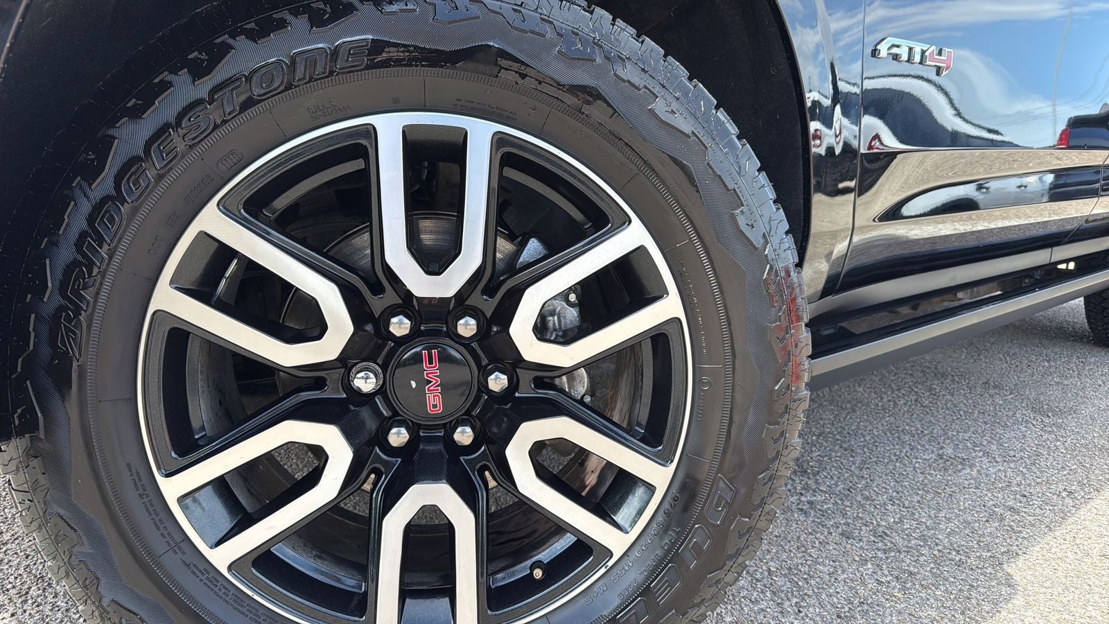 2022 GMC Yukon AT4