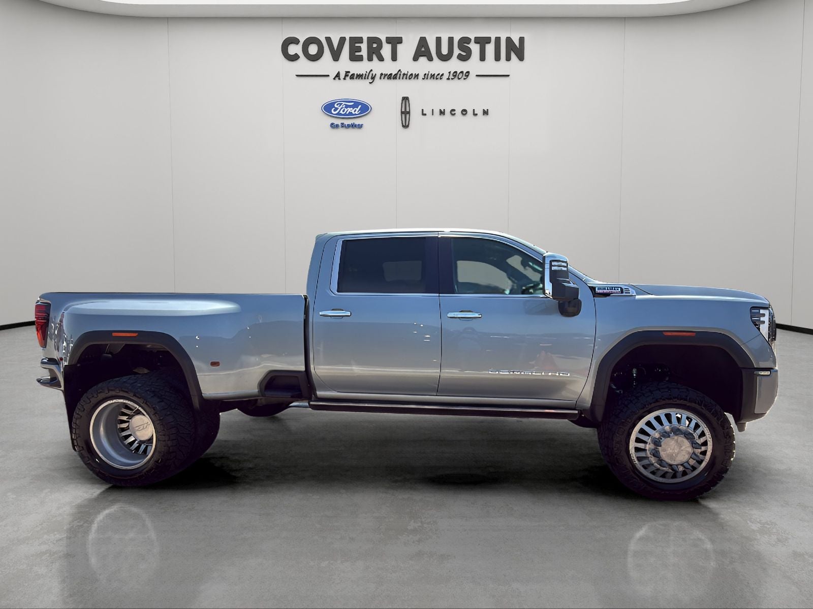 2024 GMC Sierra 3500HD Denali