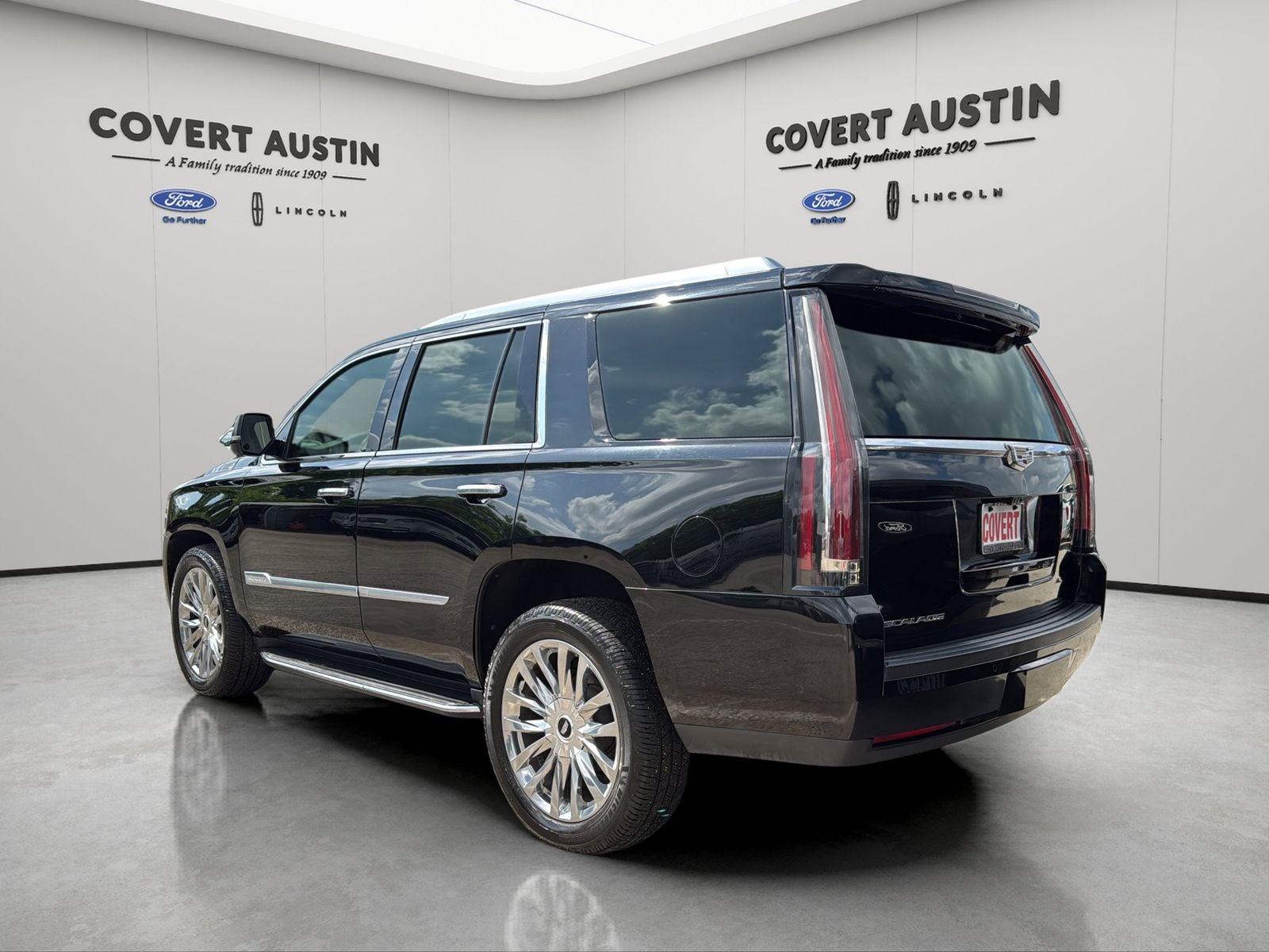 2018 Cadillac Escalade Luxury