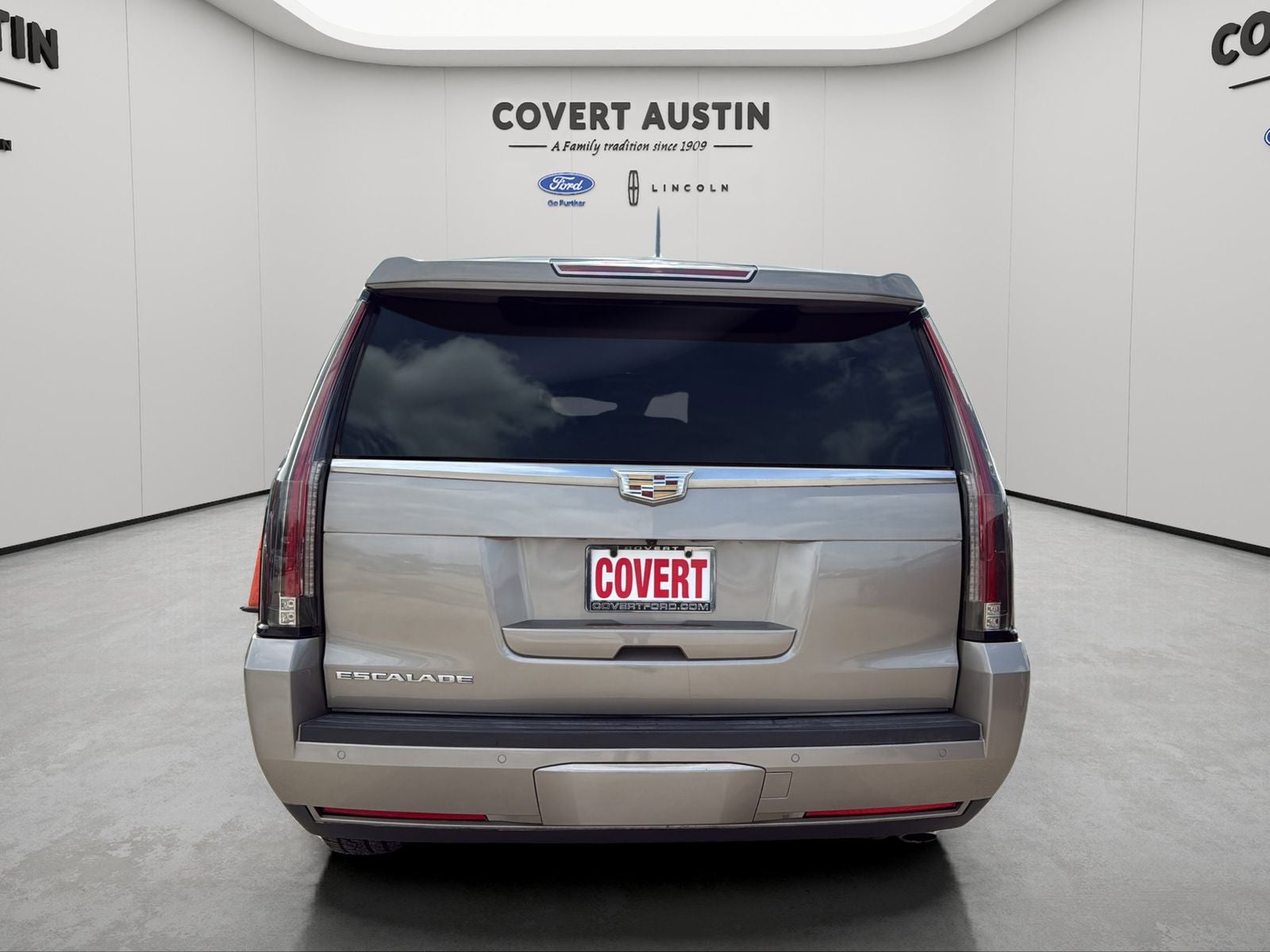 2016 Cadillac Escalade ESV Platinum Edition