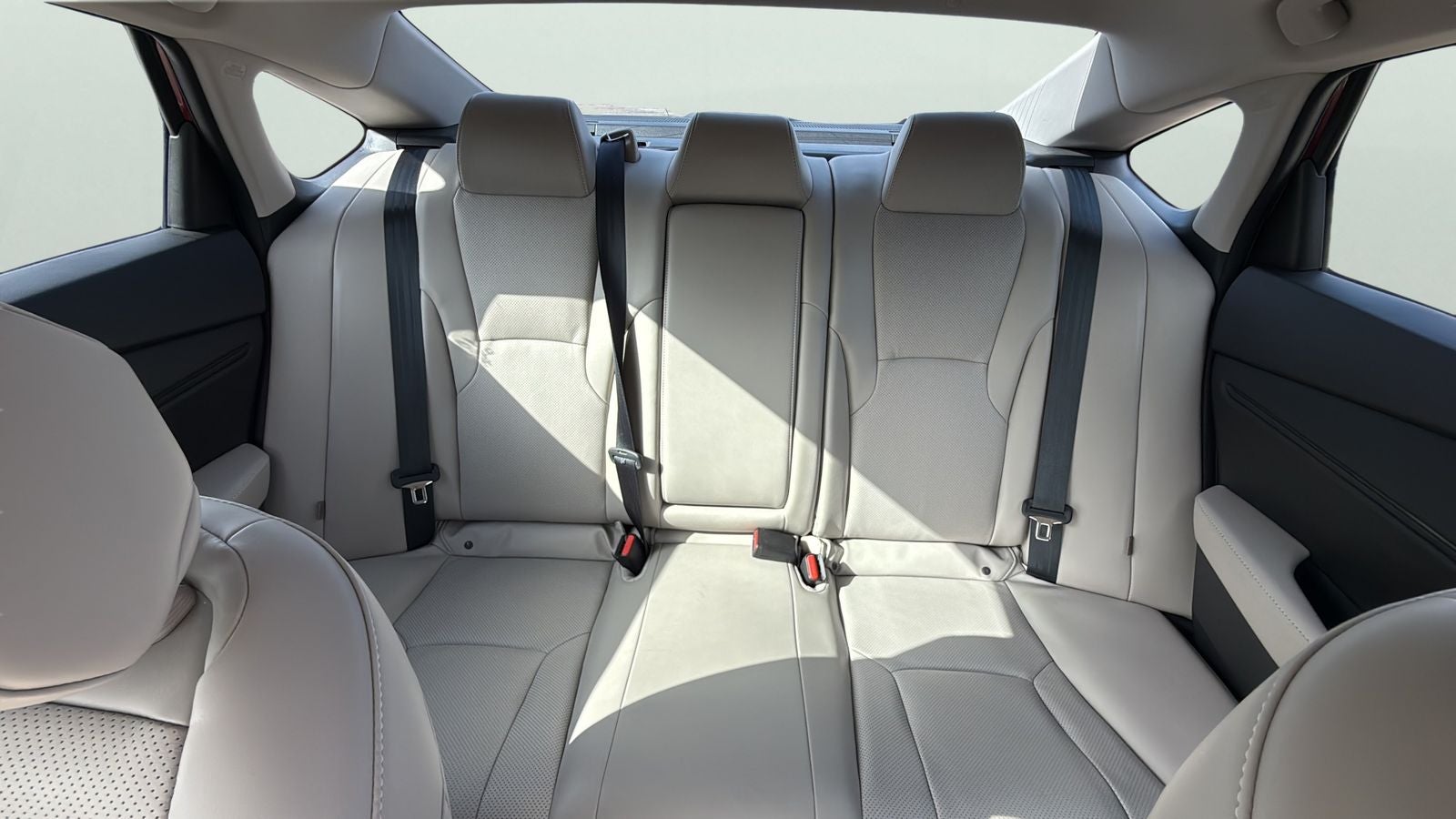2023 Honda Accord Hybrid Touring w/o BSI