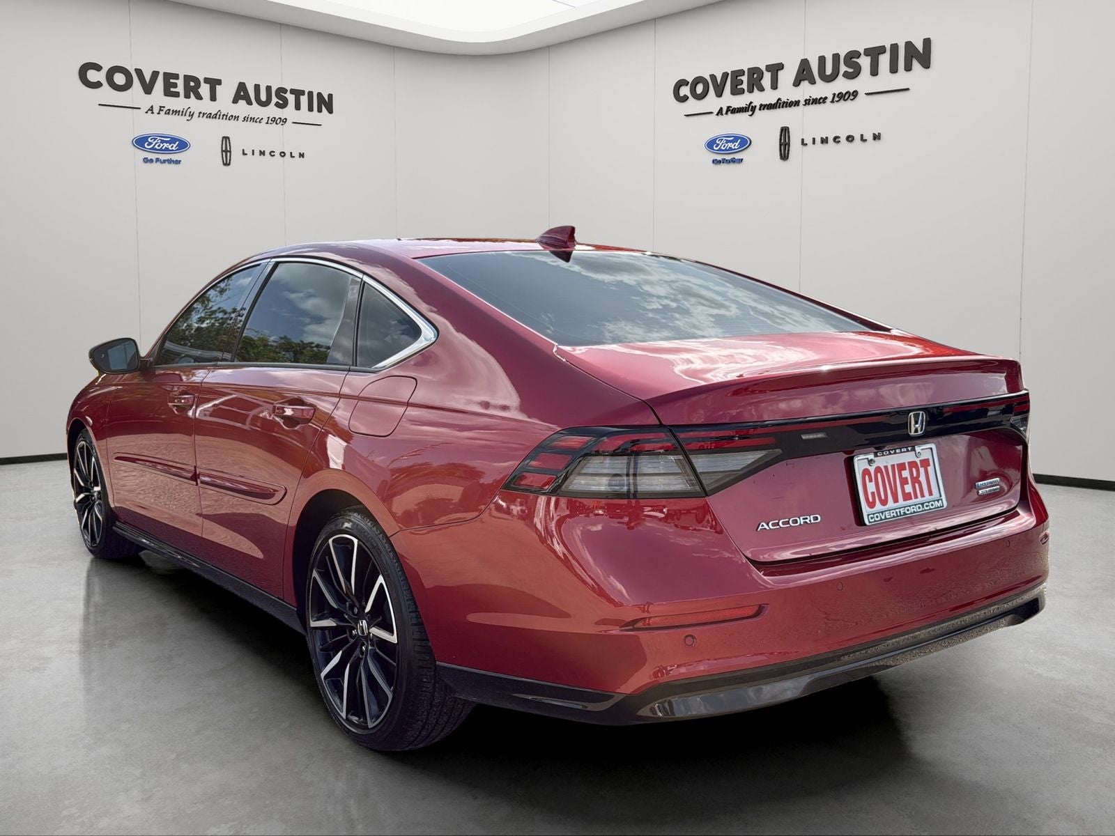 2023 Honda Accord Hybrid Touring w/o BSI