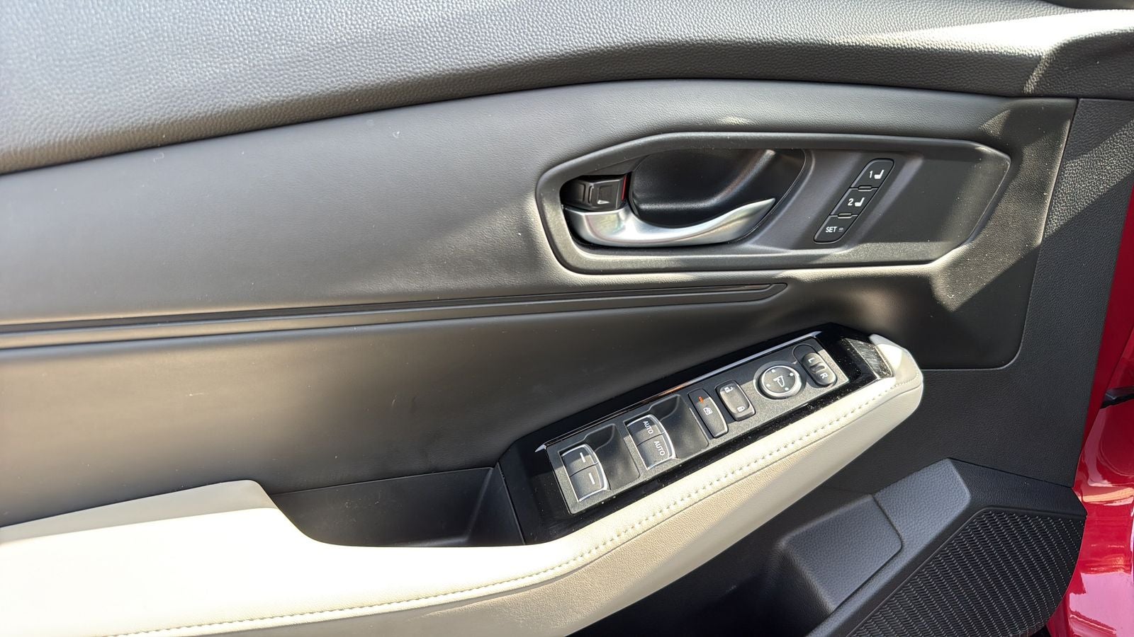 2023 Honda Accord Hybrid Touring w/o BSI