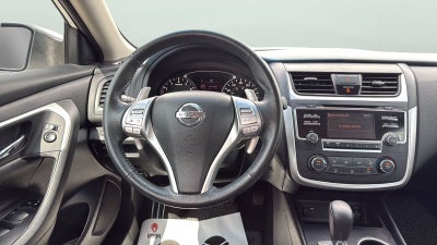 2016 Nissan Altima 2.5 SR