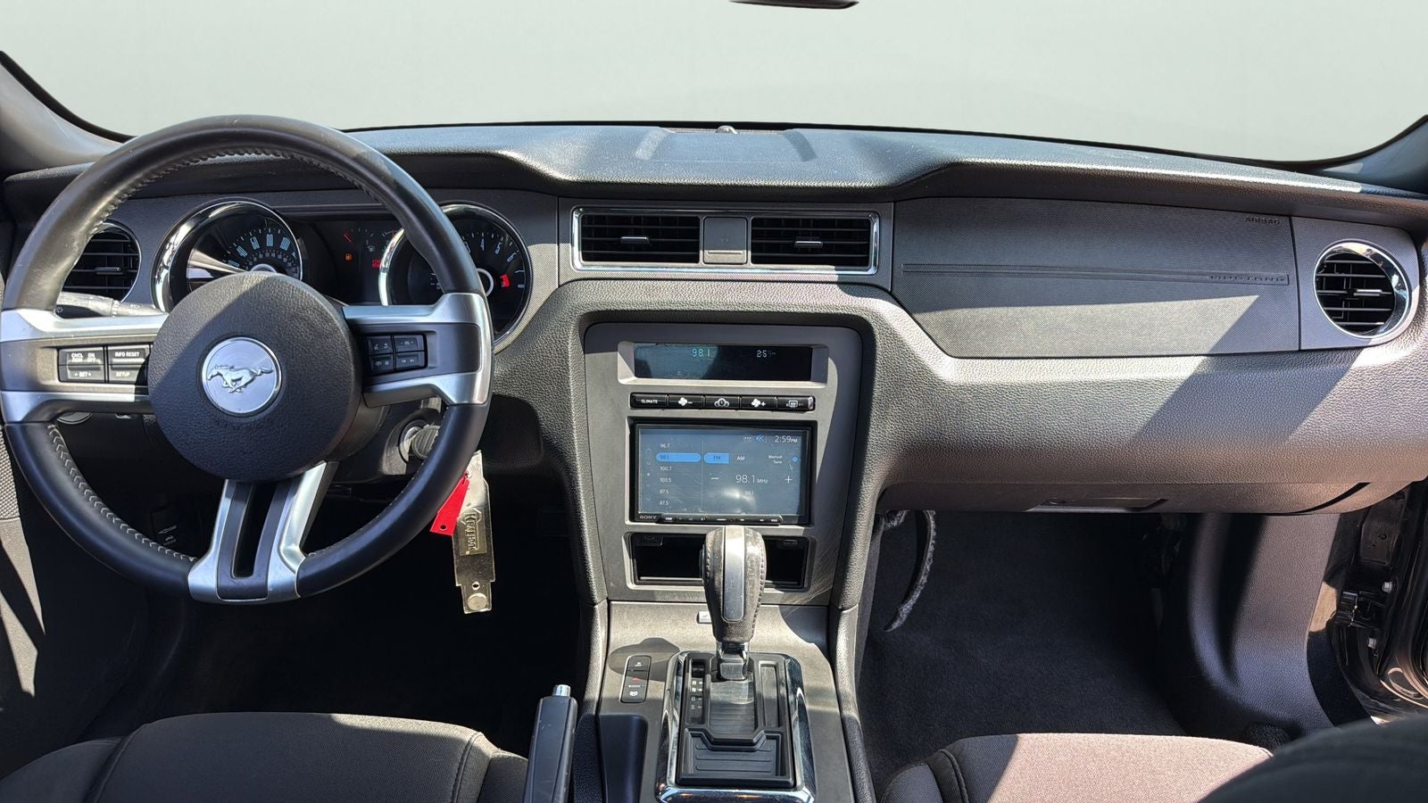2014 Ford Mustang V6