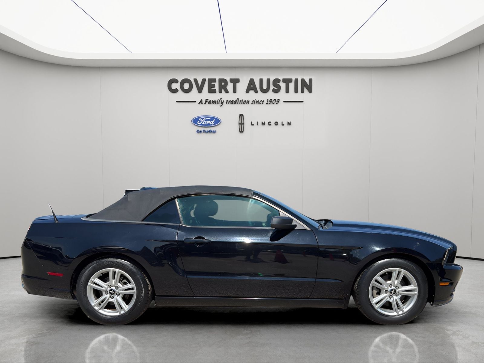 2014 Ford Mustang V6
