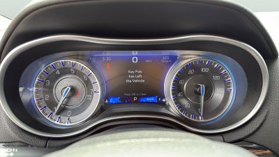 2023 Chrysler 300 Touring