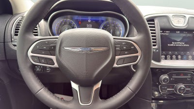 2023 Chrysler 300 Touring