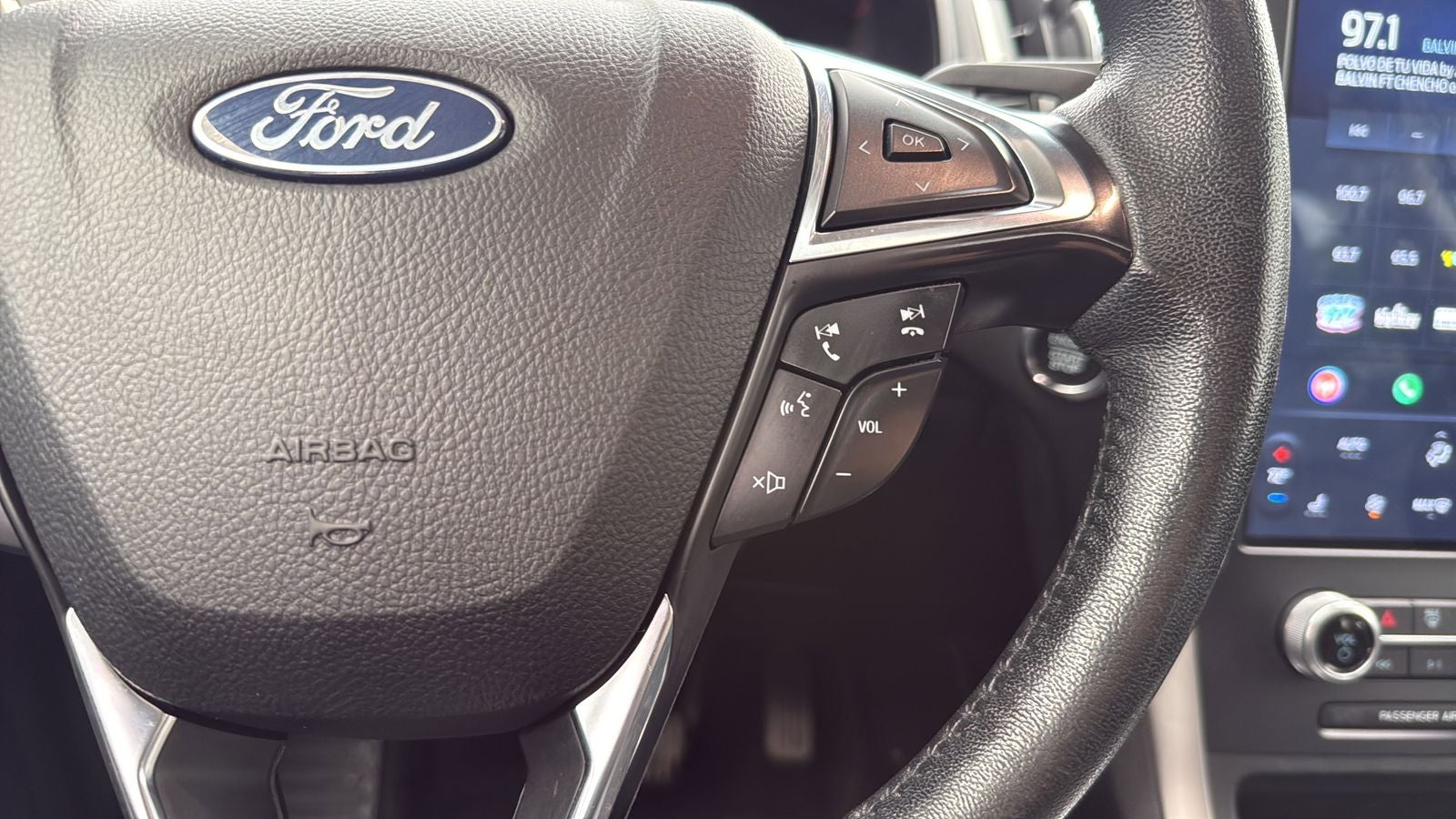 2022 Ford Edge SEL
