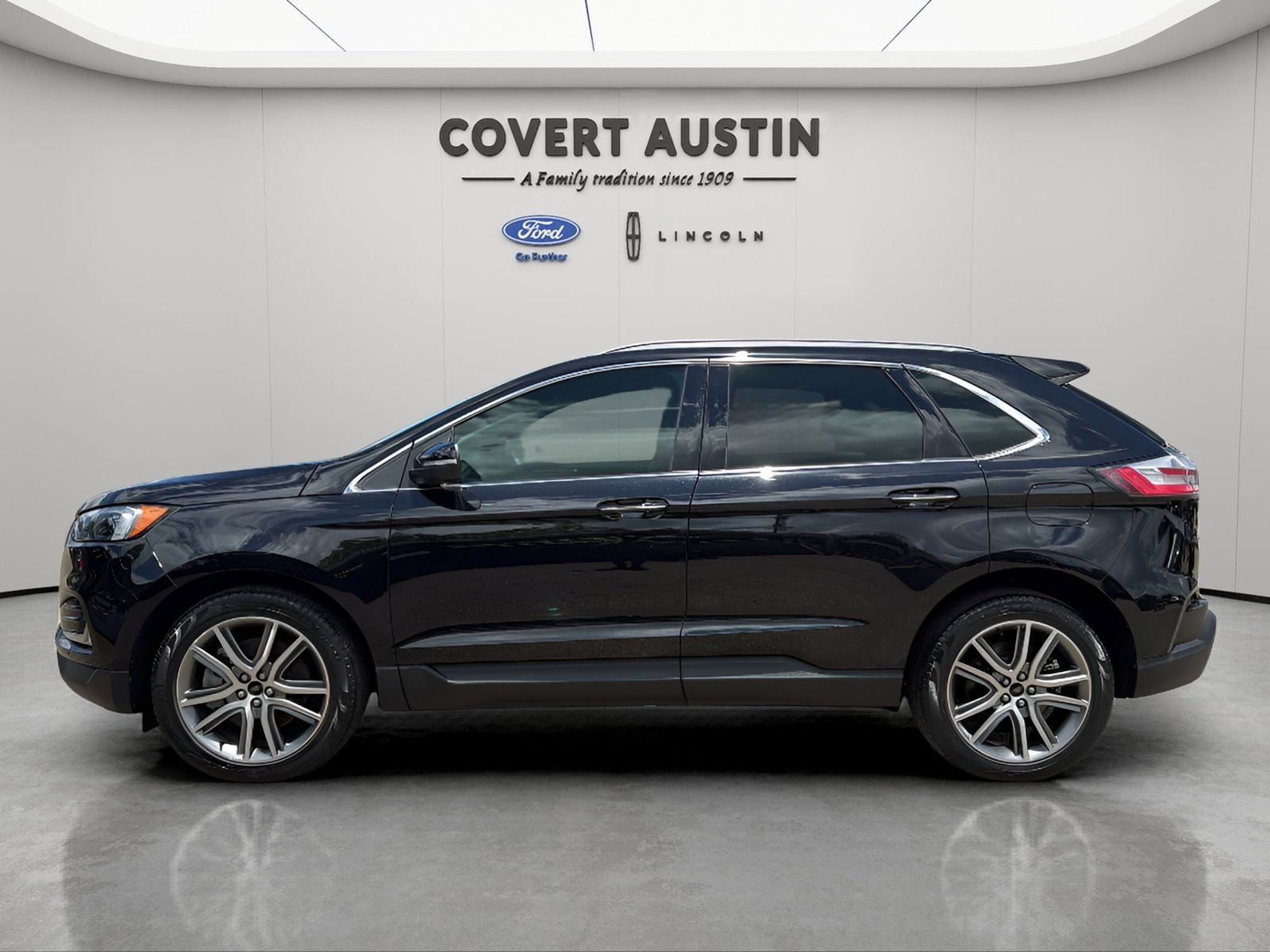 2023 Ford Edge Titanium