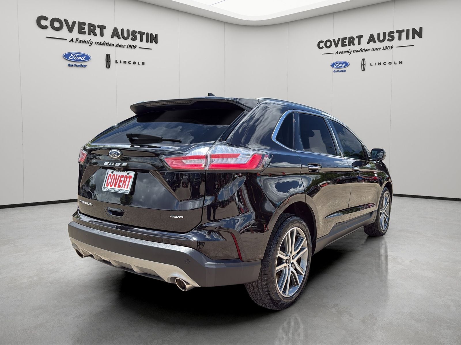 2023 Ford Edge Titanium