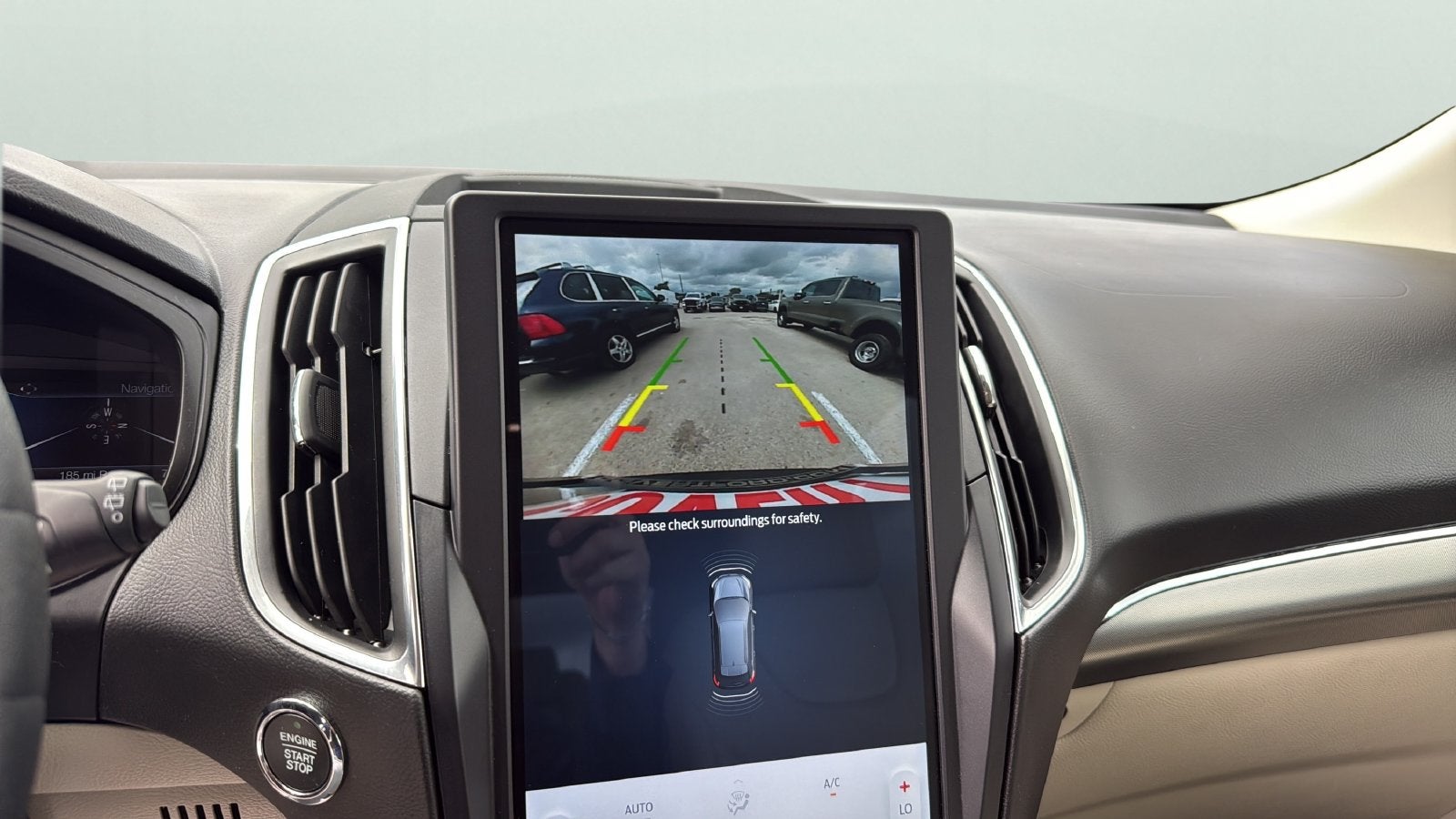 2022 Ford Edge Titanium