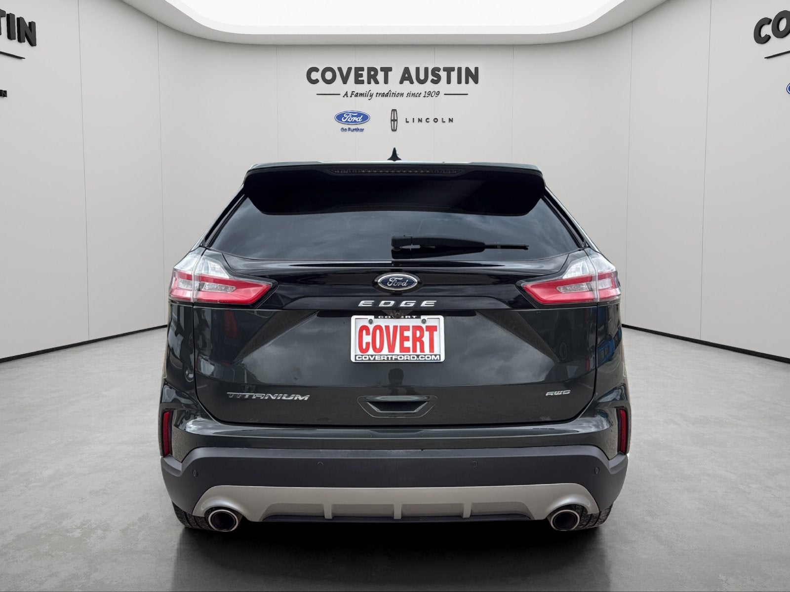 2022 Ford Edge Titanium