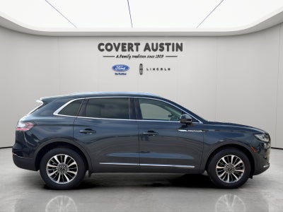2022 Lincoln Nautilus Standard