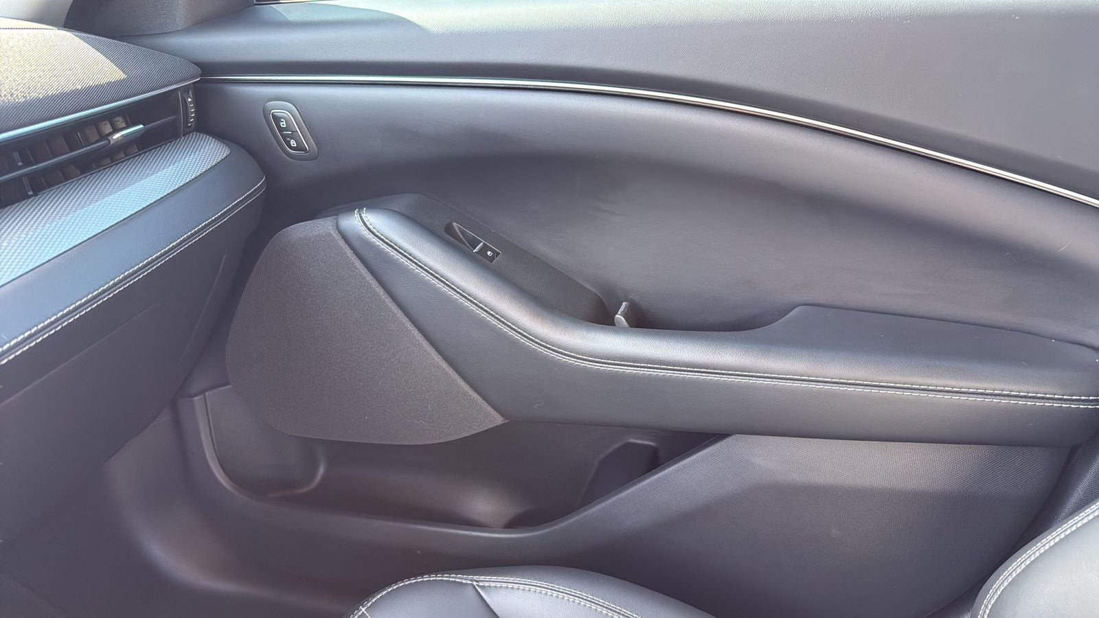2023 Ford Mustang Mach-E Select