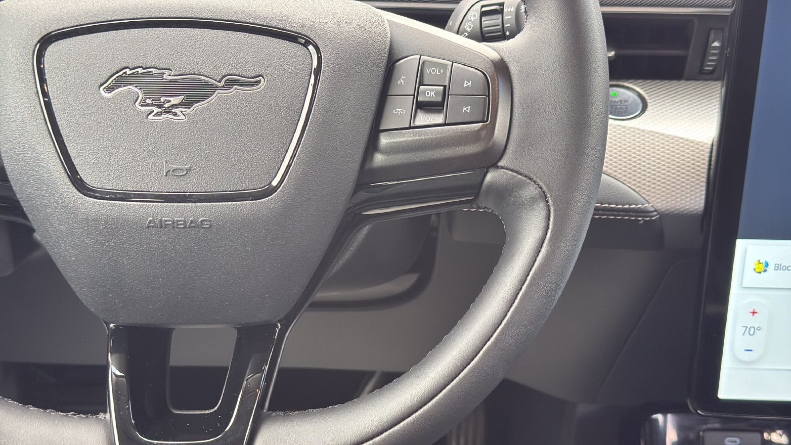 2022 Ford Mustang Mach-E Select