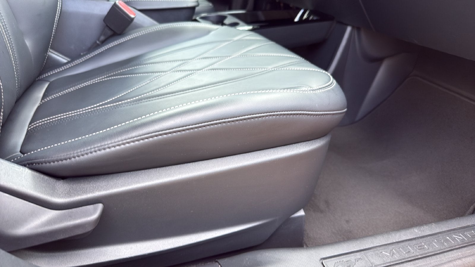 2022 Ford Mustang Mach-E Select