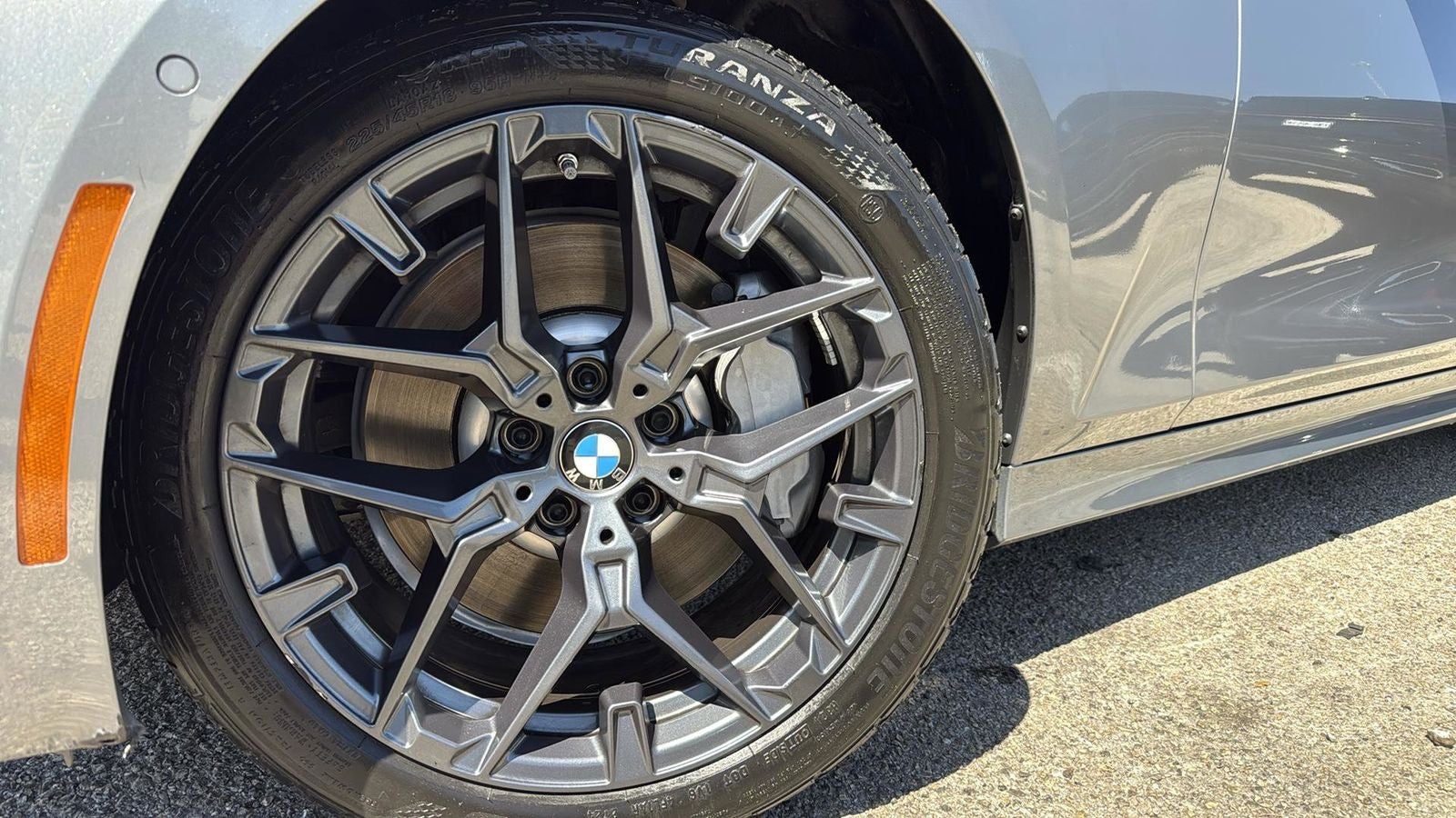 2025 BMW 3 Series 330i xDrive