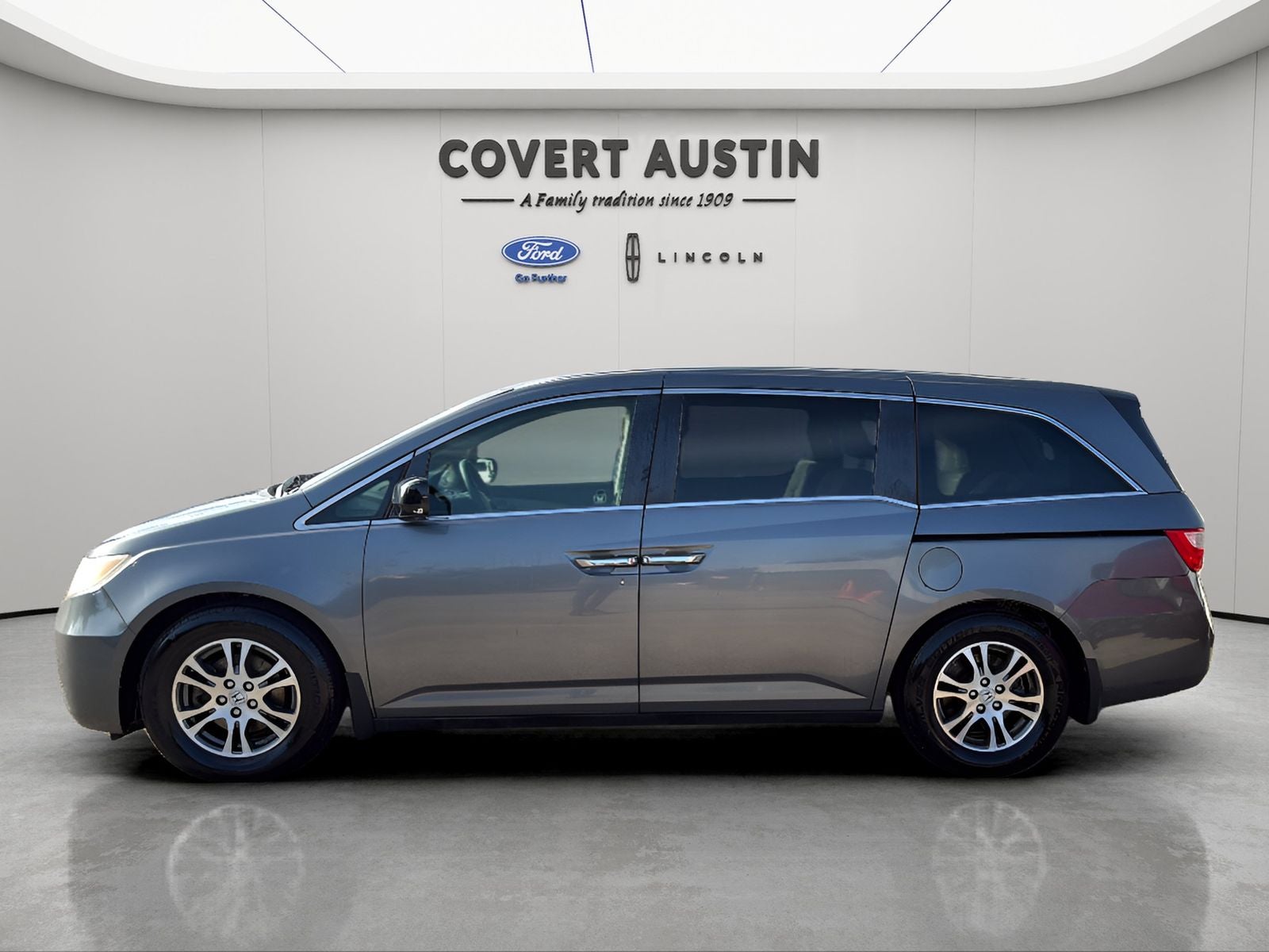 Used 2012 Honda Odyssey EX with VIN 5FNRL5H47CB107152 for sale in Hutto, TX