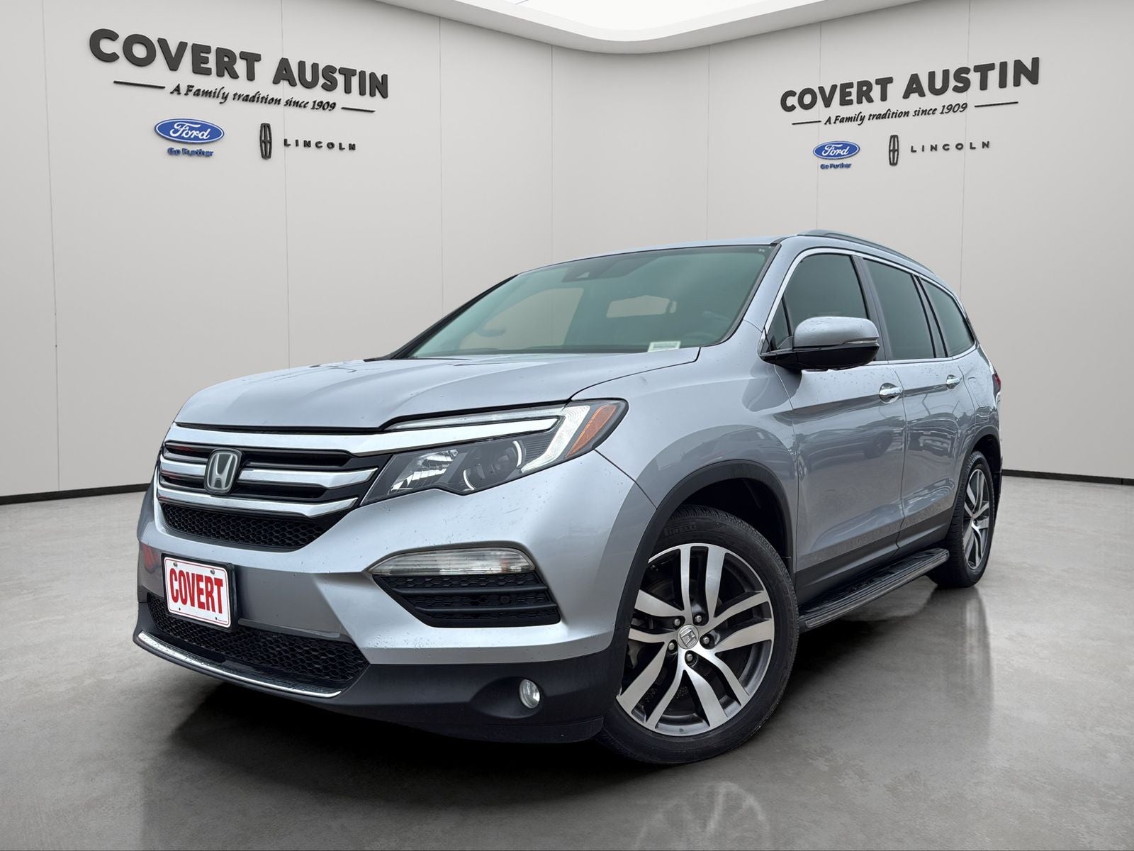 Used 2016 Honda Pilot Touring with VIN 5FNYF5H95GB052513 for sale in Hutto, TX