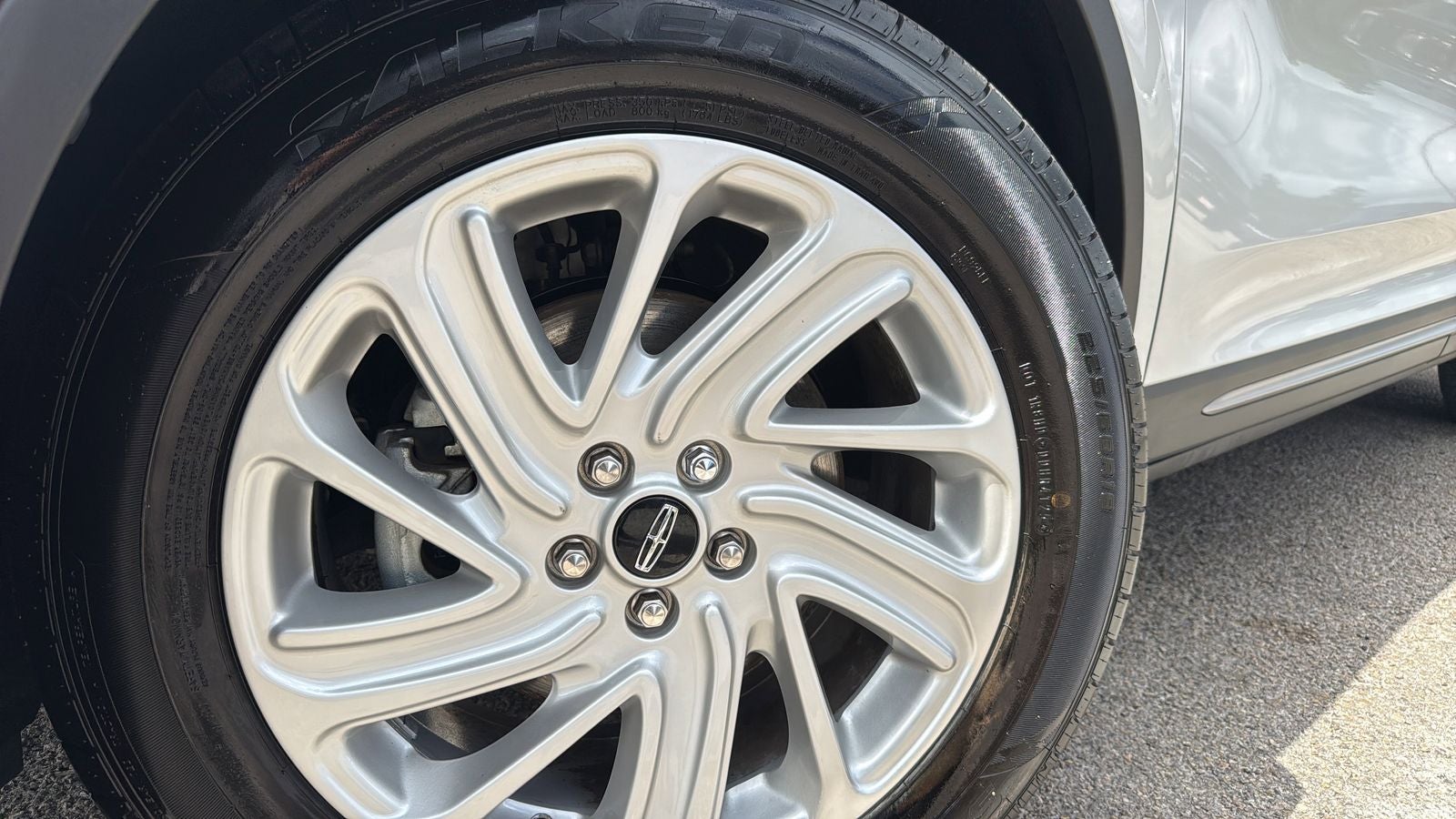 2022 Lincoln Corsair Standard